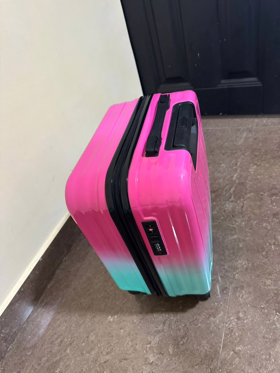 d754cc4f-228c-4e72-ac98-1e5316349086